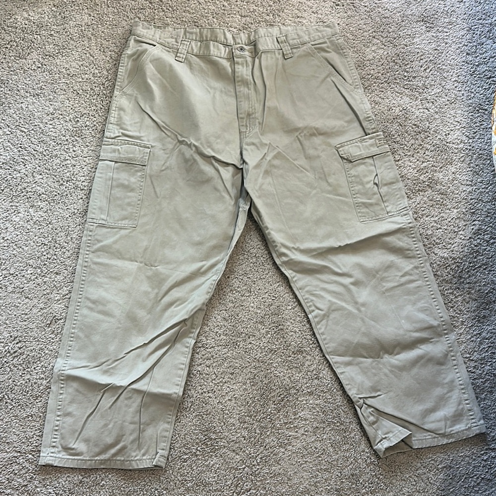 Wrangler Tan Cargo Pants Relaxed Fit